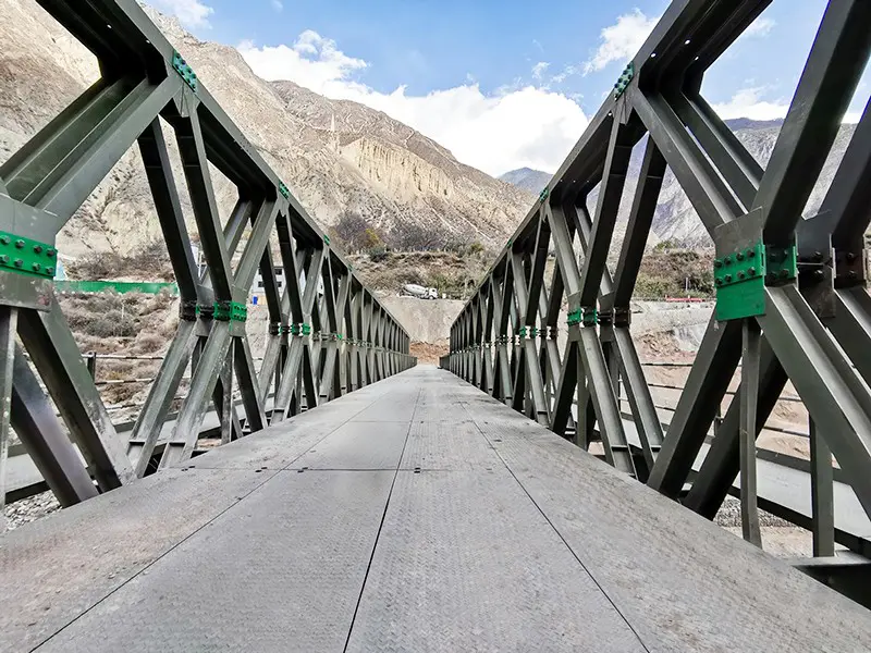 Tilpasset Large Span Truss Bridge